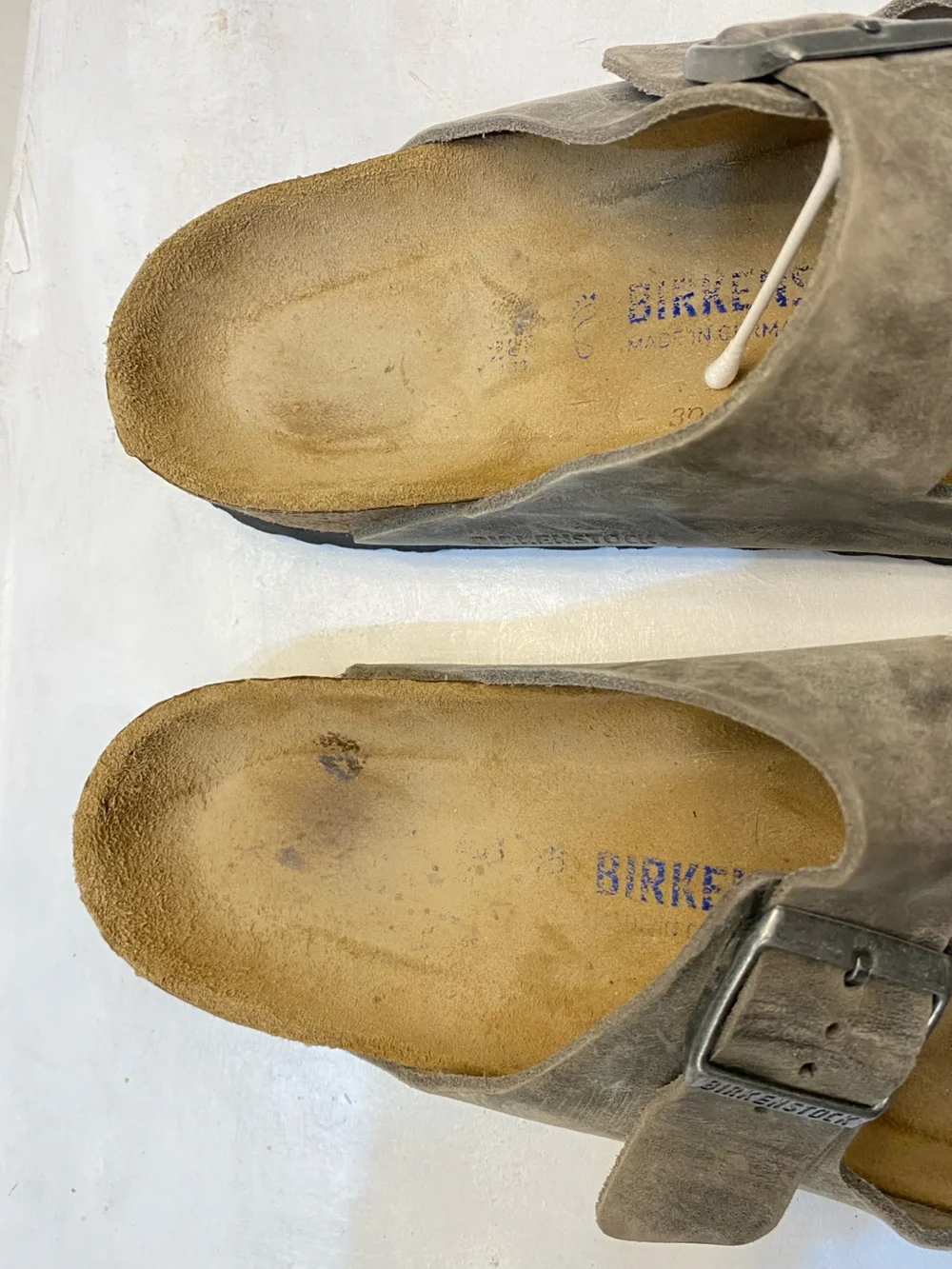 Birkenstock Arizona Sandals Size 42, Women Size 11, Men’s Size 9 great condition